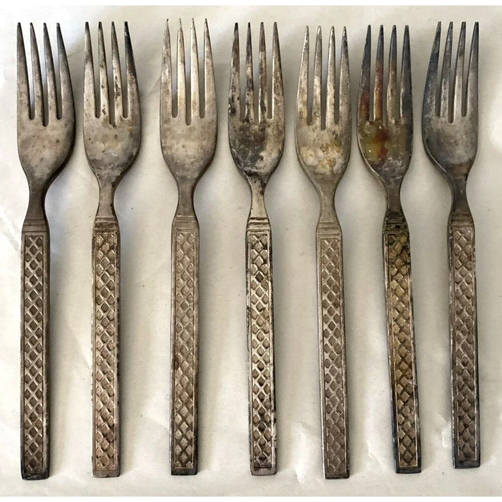Vintage Oneida LTD Majorca Silverplate Dinner Forks Lot of 7 Diamond Textured 7